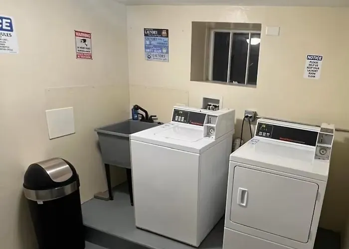 Stylish 2bedroom W Games & Free Parking Apartamento
